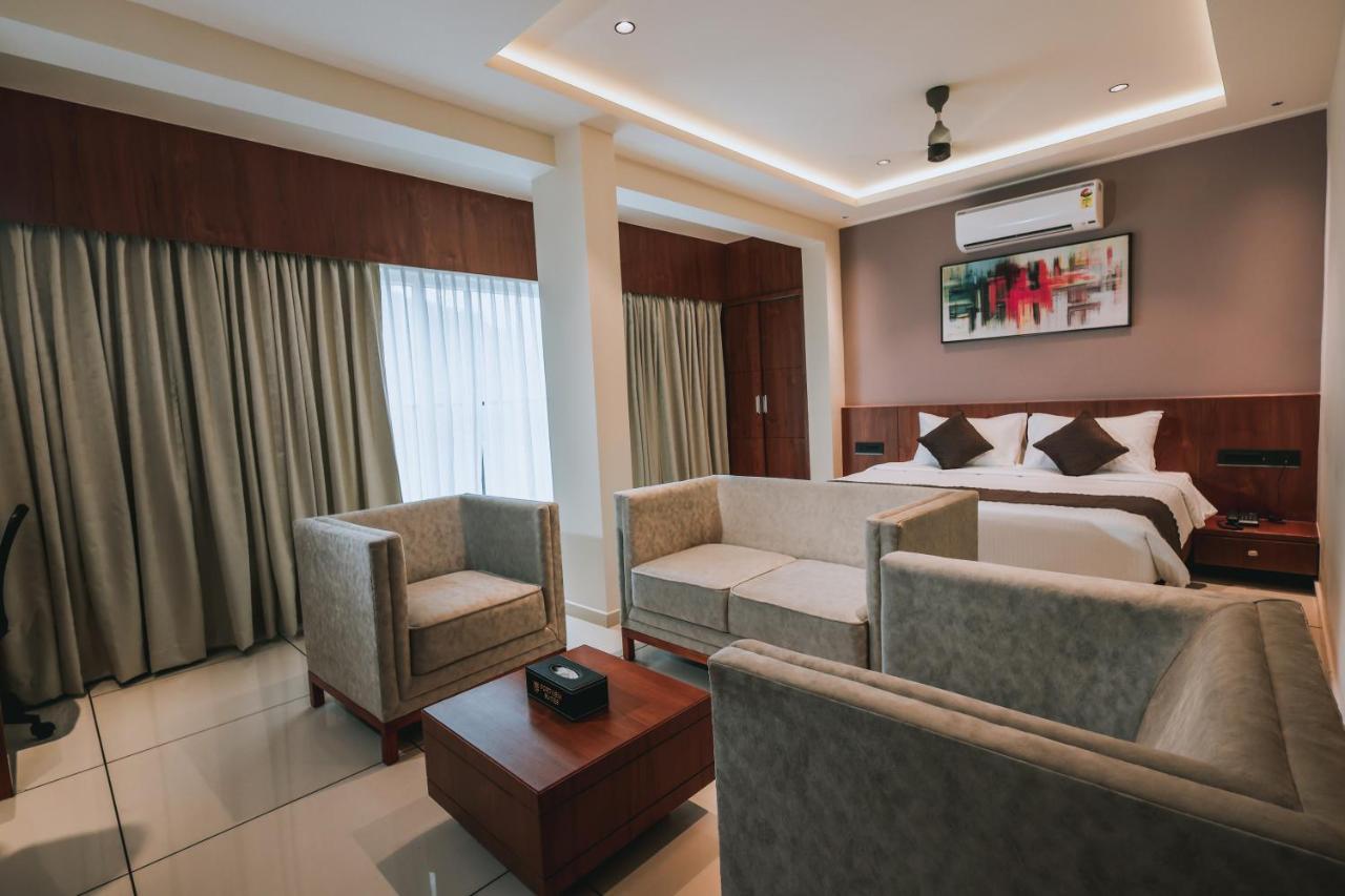 Kāsaragod Fortview Suites מראה חיצוני תמונה